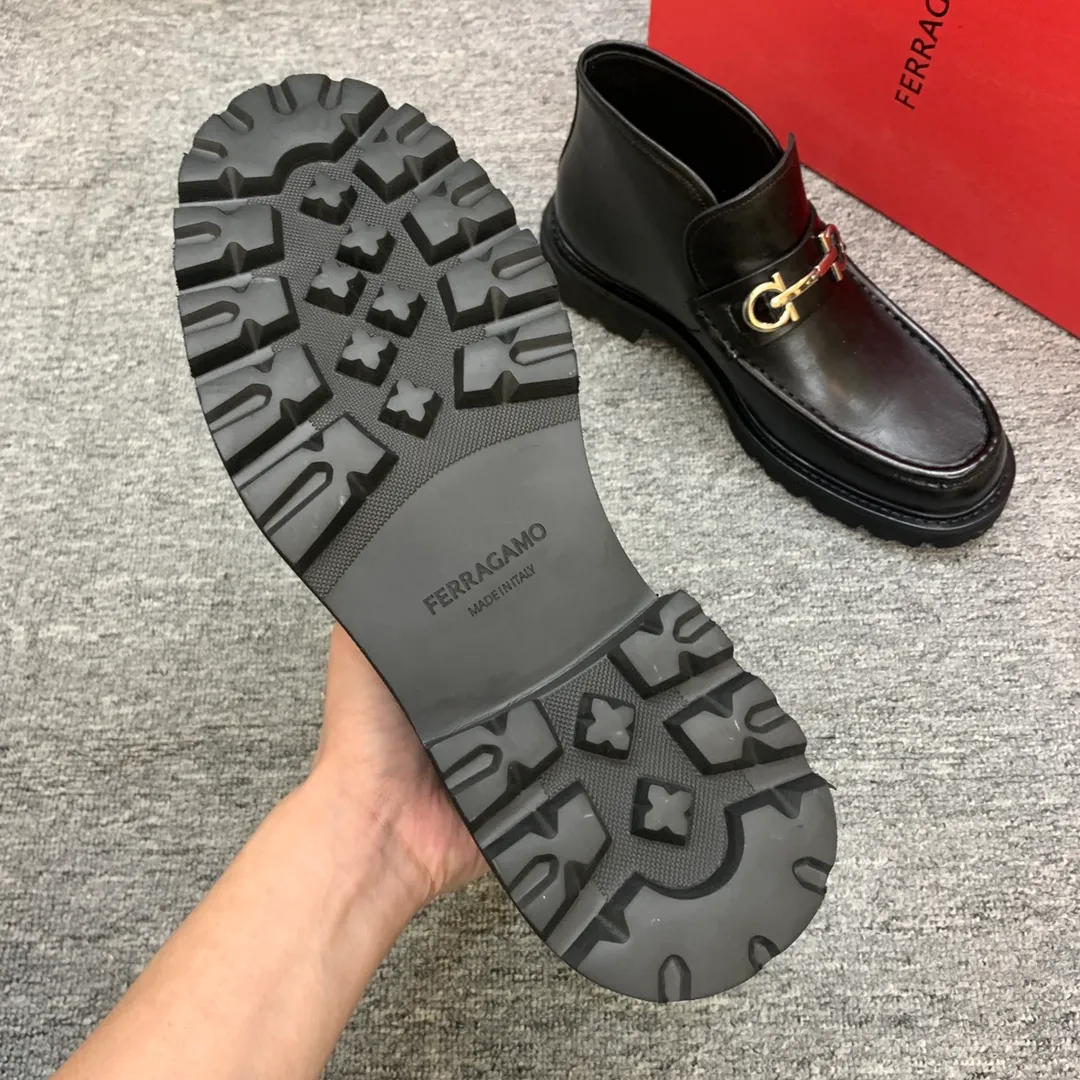 Men's shoes 💰960 🎁🎁🎁😈【Ferragamo】Men's high-top boots, the latest hot style, 1:1 original purchase quality, top quality, imported cowhide for the uppers, imported cowhide for the lining and feet, with original lightweight foam outsole, matching code 39-44, (38, 45 custom-made, non-refundable),